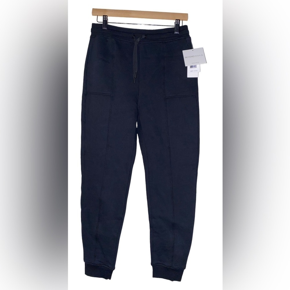 NEW Beyond Yoga Hold the Line Drawcord Cozy Fleece Jogger Workout‎ Women XS